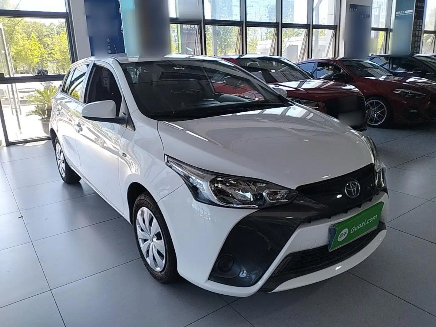 Toyota YARiS L Zhi Xuan 2016 Revised 1.5E CVT Charming Edition — миниатюра 3