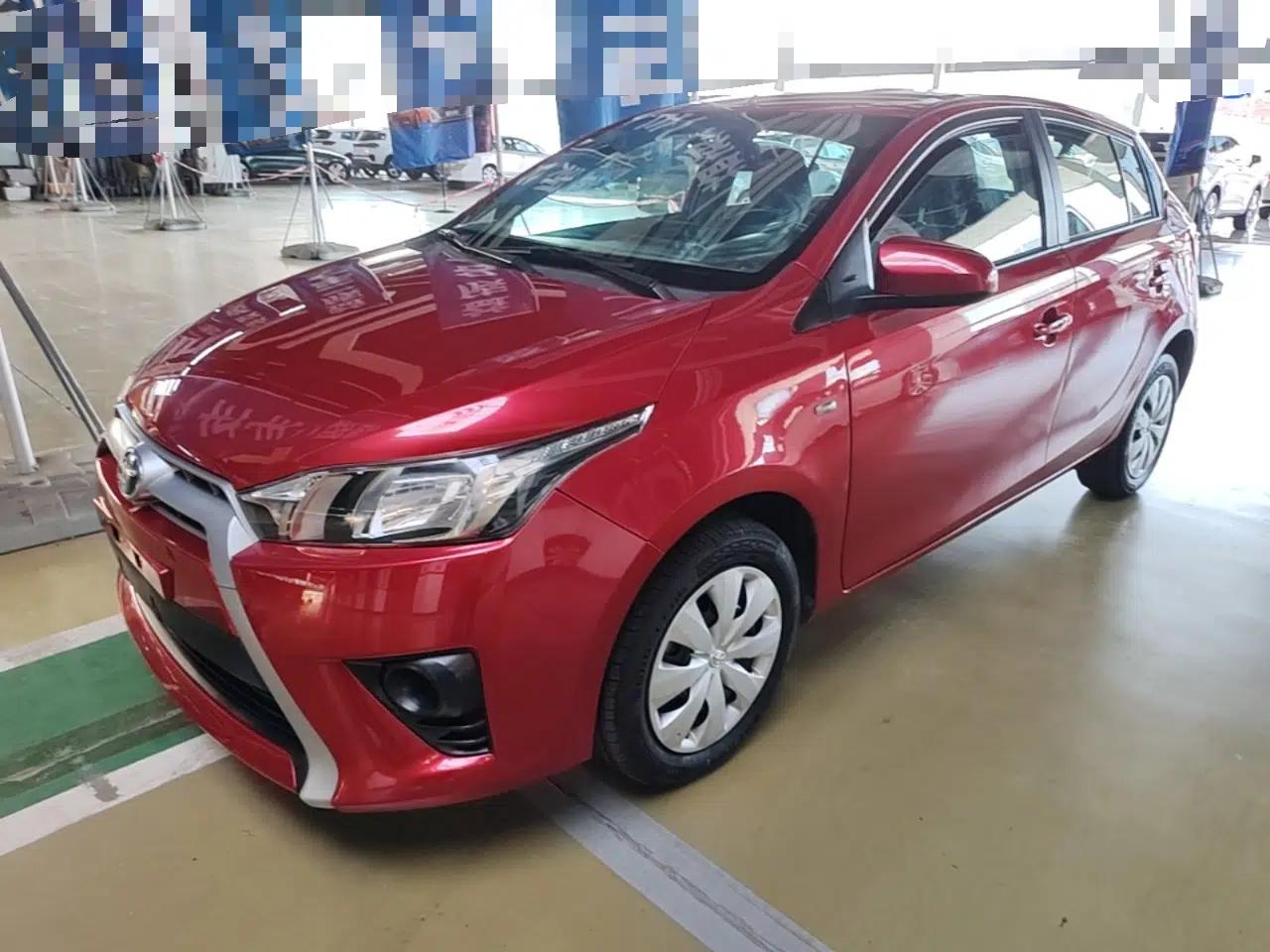 Toyota YARiS L Zhi Xuan 2015 1.5E Automatic Charm Edition — миниатюра 1