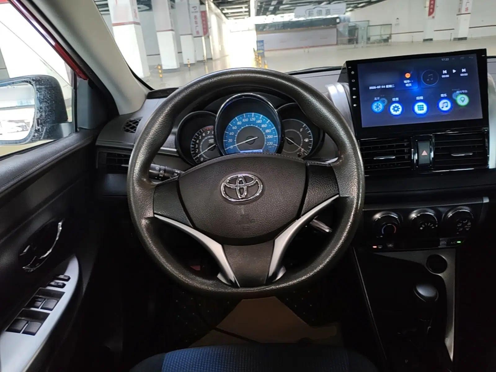 Toyota YARiS L Zhi Xuan 2015 1.5E Automatic Charm Edition — миниатюра 13