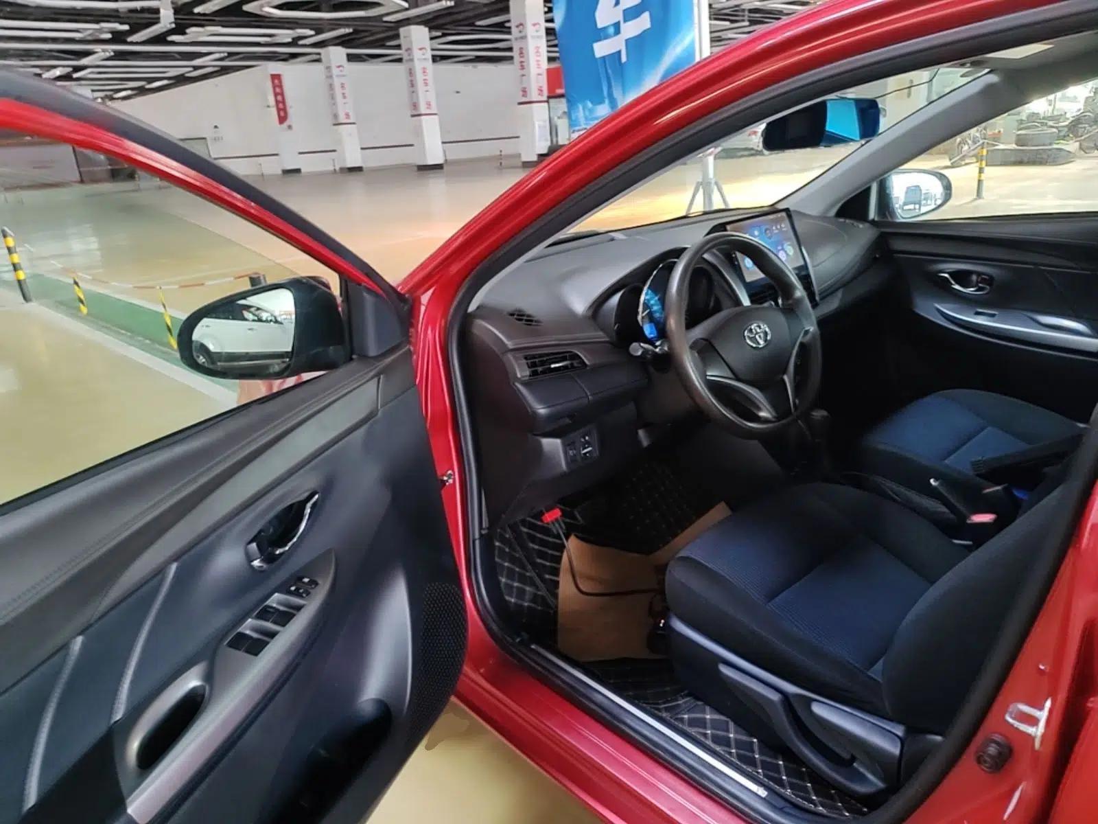 Toyota YARiS L Zhi Xuan 2015 1.5E Automatic Charm Edition — миниатюра 18