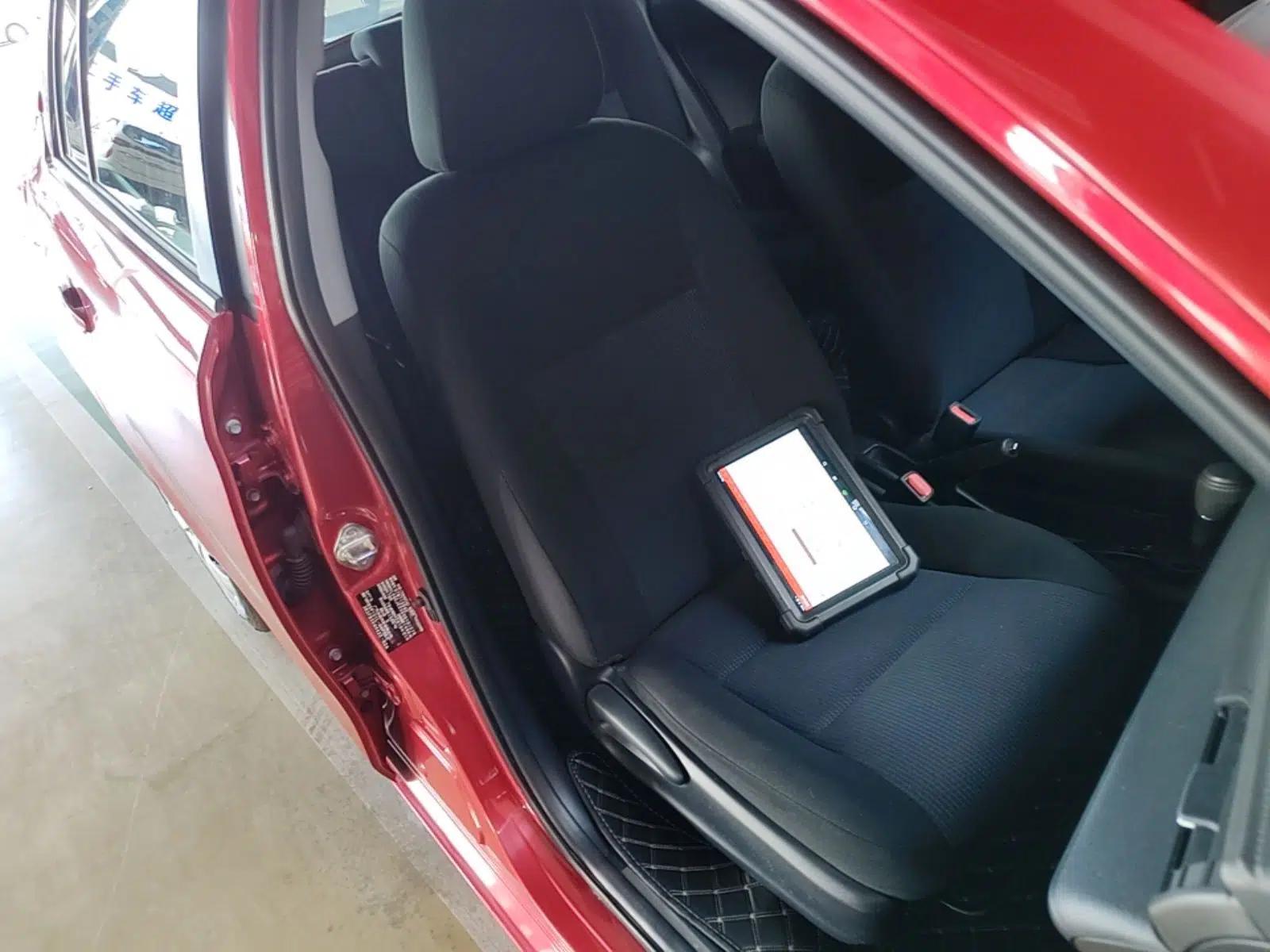 Toyota YARiS L Zhi Xuan 2015 1.5E Automatic Charm Edition — миниатюра 19