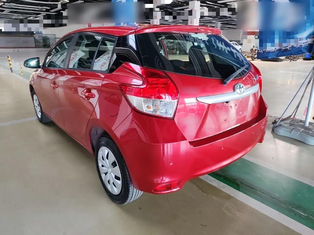 Toyota YARiS L Zhi Xuan 2015 1.5E Automatic Charm Edition — миниатюра 4