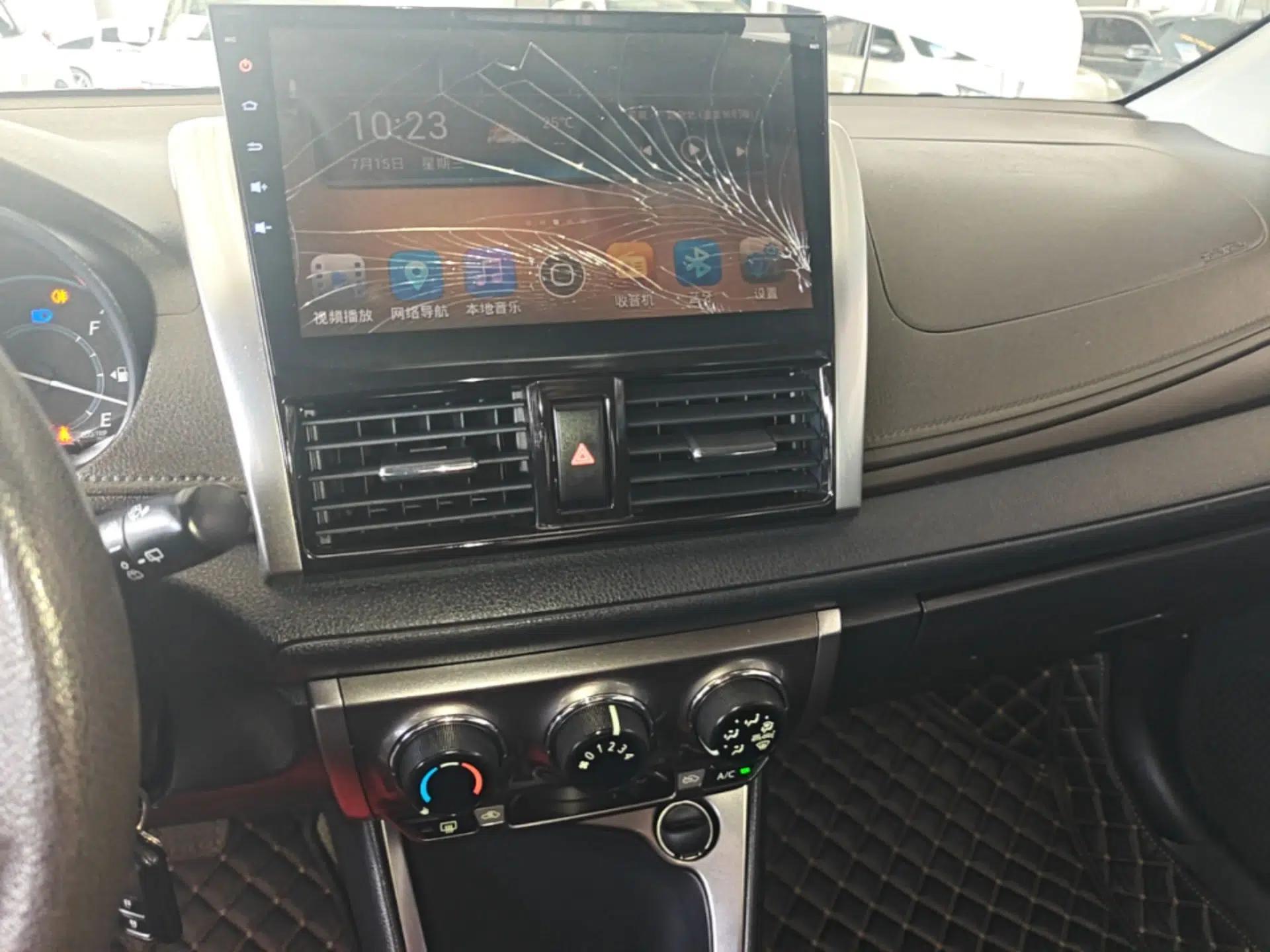 Toyota YARiS L Zhi Xuan 2015 1.5E Automatic Charm Edition — миниатюра 15