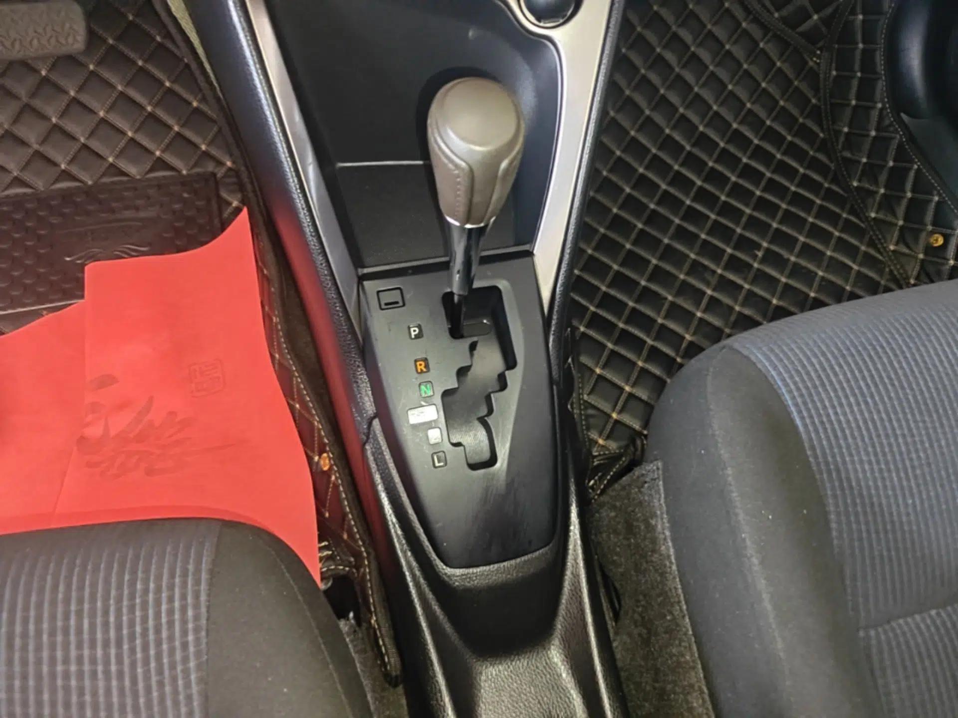 Toyota YARiS L Zhi Xuan 2015 1.5E Automatic Charm Edition — миниатюра 16