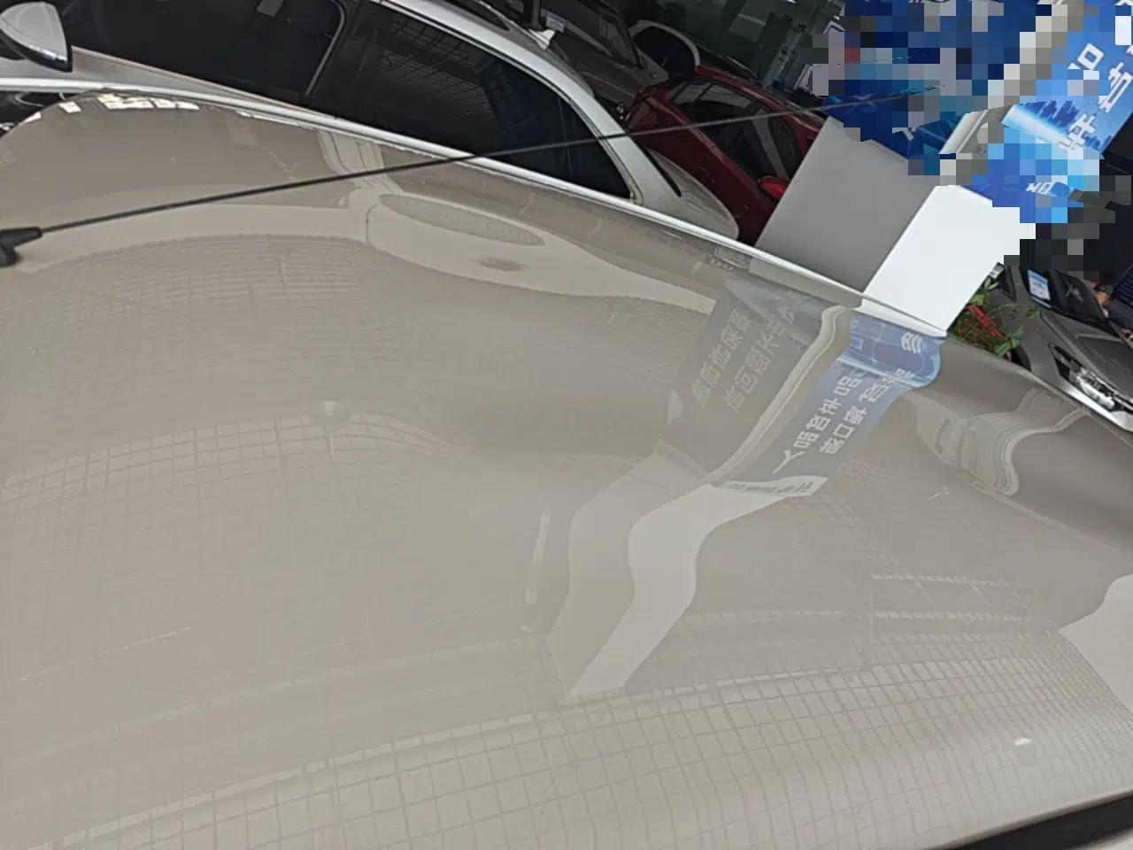 Toyota YARiS L Zhi Xuan 2015 1.5E Automatic Charm Edition — миниатюра 7