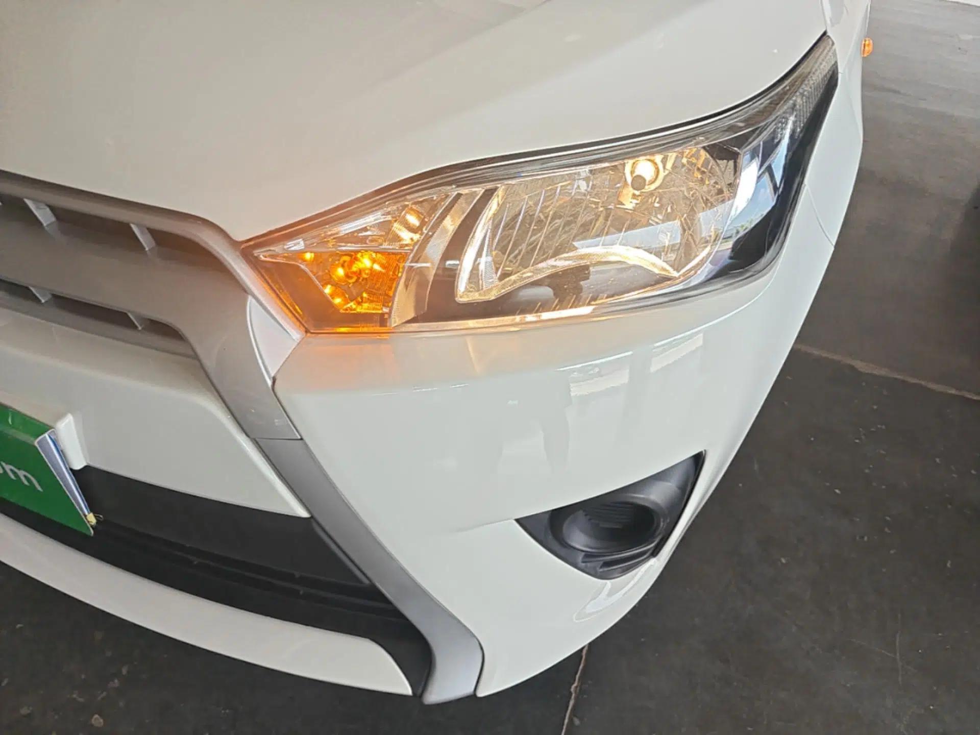 Toyota YARiS L Zhi Xuan 2015 1.5E Automatic Charm Edition — миниатюра 8