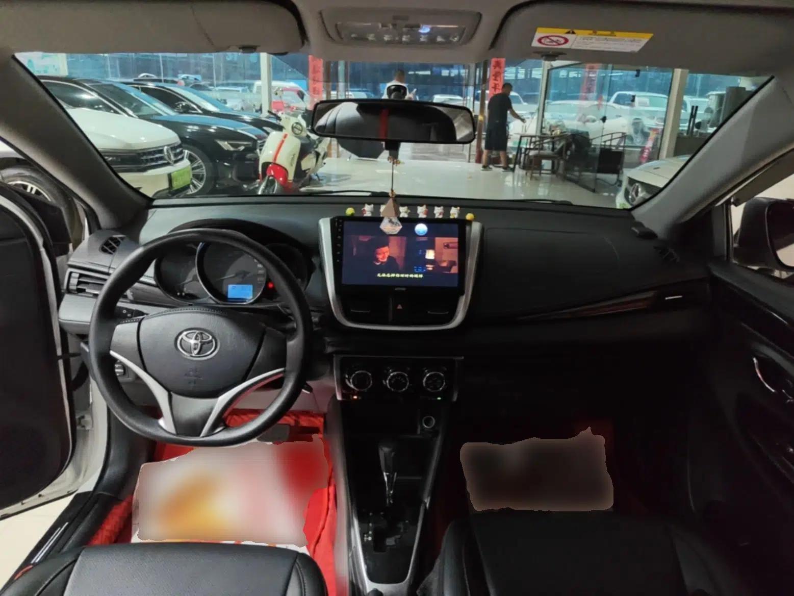 Toyota YARiS L Zhi Xuan 2021 X-Trail 1.5L CVT Luxury Edition — миниатюра 12