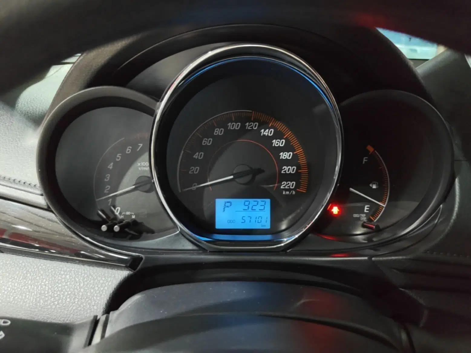 Toyota YARiS L Zhi Xuan 2021 X-Trail 1.5L CVT Luxury Edition — миниатюра 14