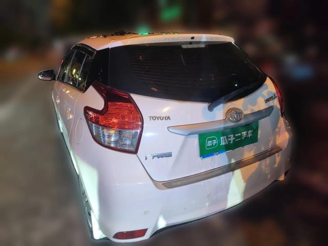 Toyota YARiS L Zhi Xuan 2015 1.5E Automatic Charm Edition — миниатюра 4