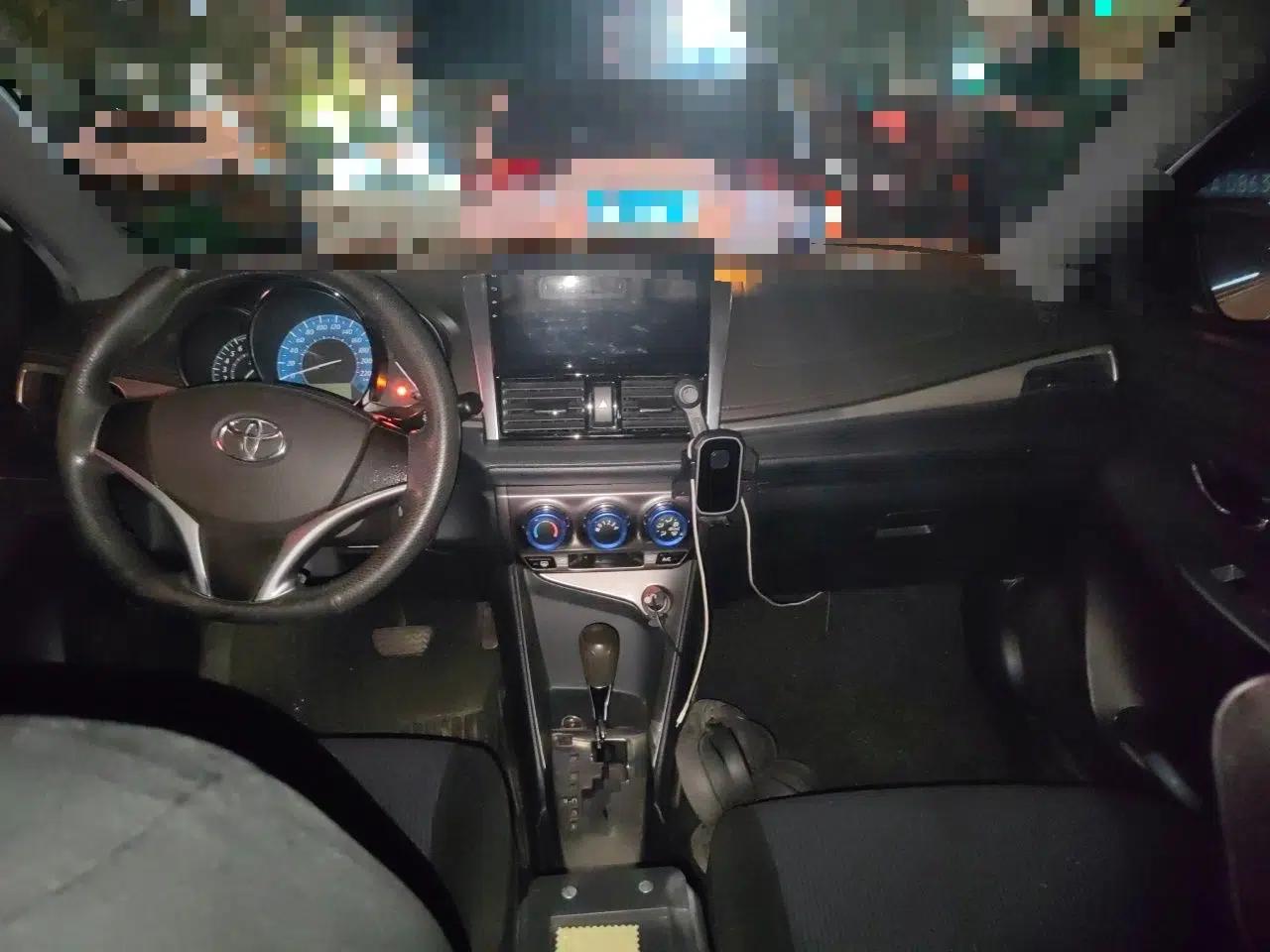 Toyota YARiS L Zhi Xuan 2015 1.5E Automatic Charm Edition — миниатюра 9