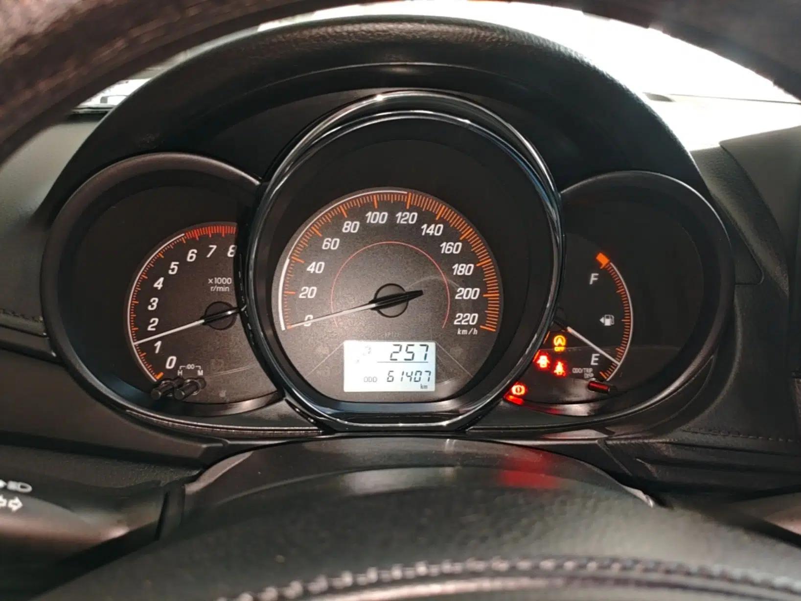 Toyota YARiS L Zhi Xuan 2021 X-Trail 1.5L CVT Leading Edition — миниатюра 19