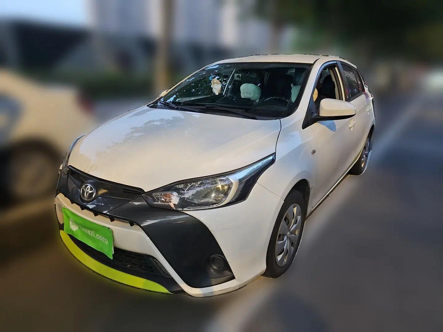 Toyota YARiS L Zhi Xuan 2016 Revised 1.5E CVT Charming Edition — миниатюра 1