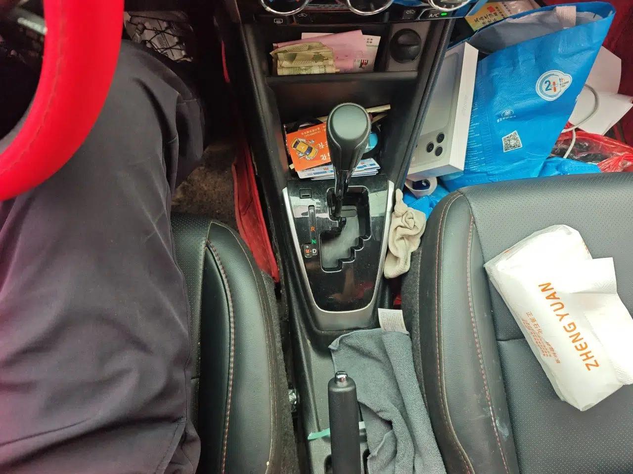 Toyota YARiS L Zhi Xuan 2022 X-Trail 1.5L CVT Luxury PLUS Edition — миниатюра 14