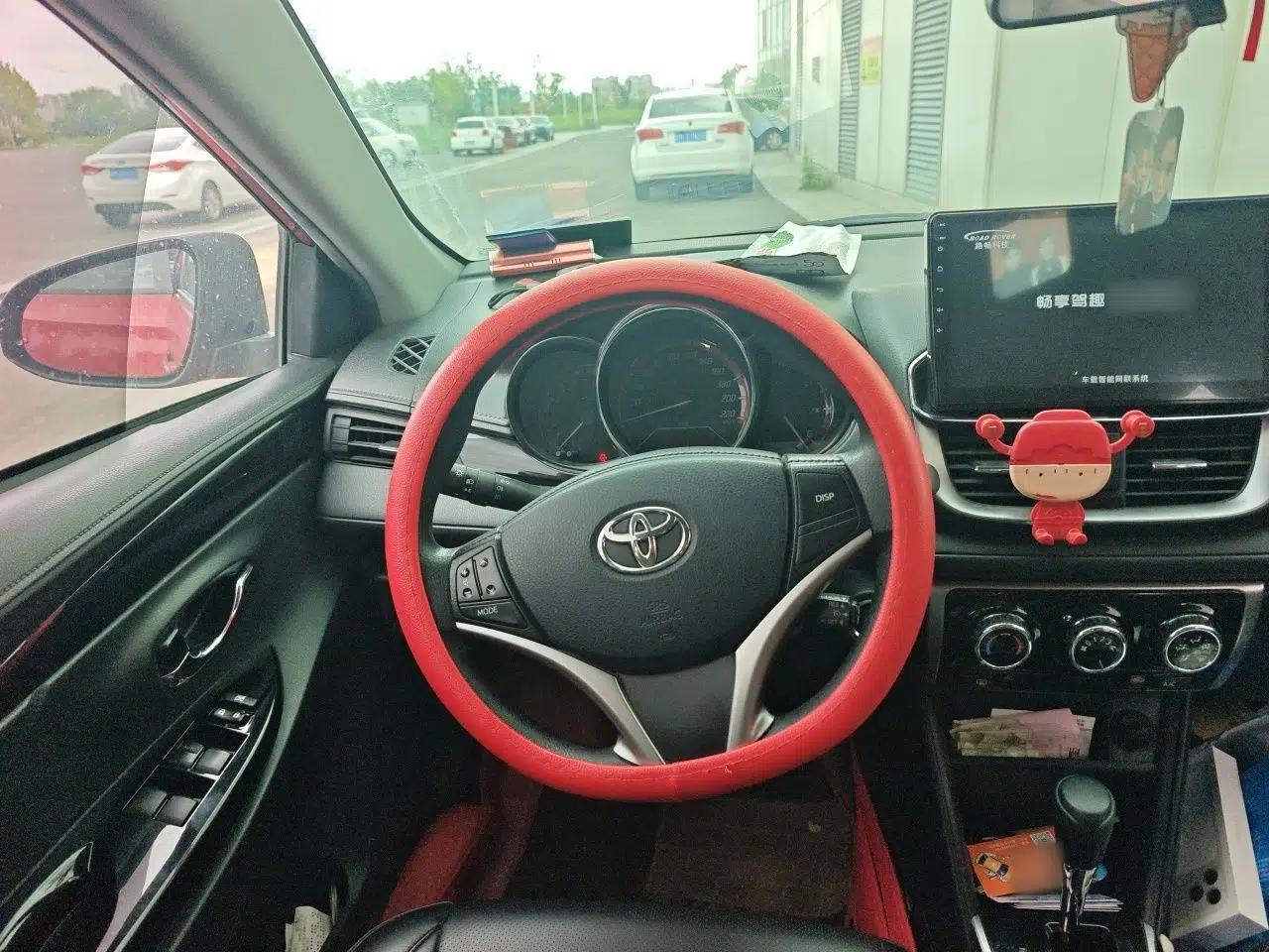 Toyota YARiS L Zhi Xuan 2022 X-Trail 1.5L CVT Luxury PLUS Edition — миниатюра 10