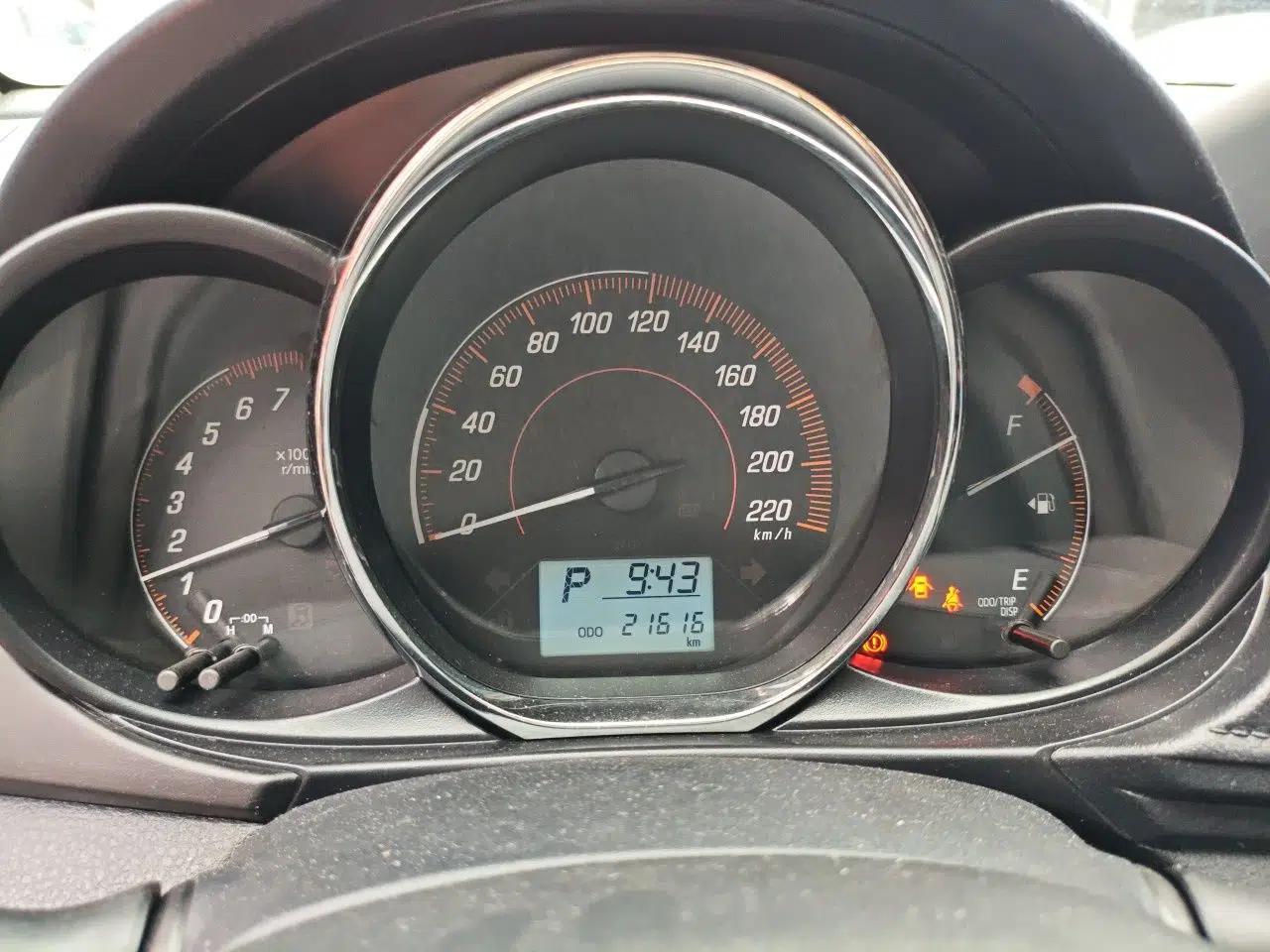 Toyota YARiS L Zhi Xuan 2020 1.5L CVT Leading Edition — миниатюра 11