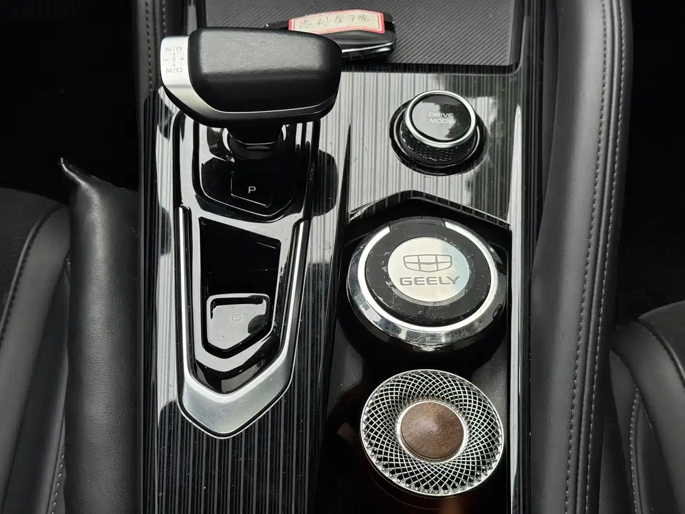 Geely Xingyue L 2024 2.0TD DCT EVO 2WD Comfort Model — миниатюра 24