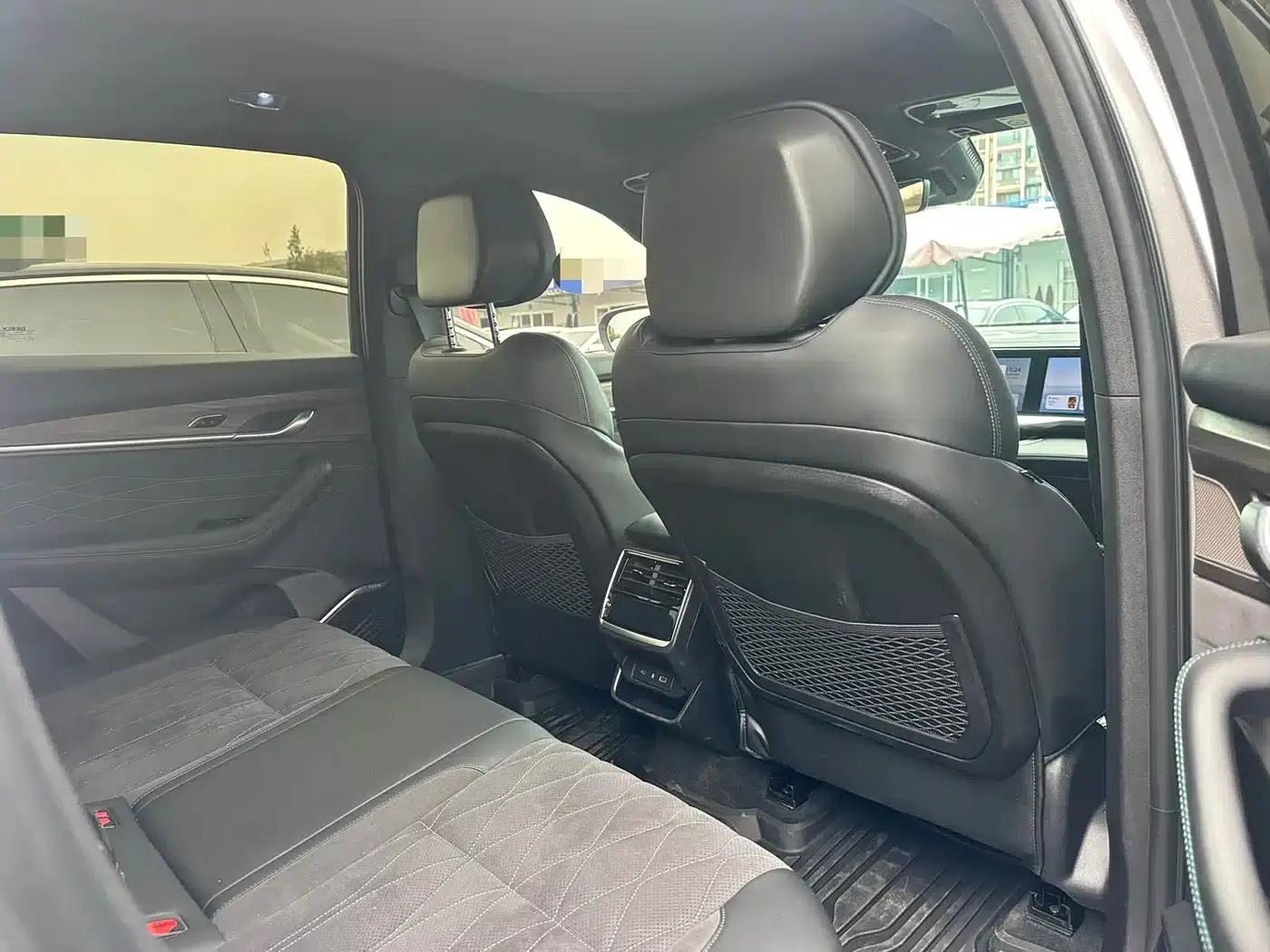 Geely Xingyue L 2025 Oriental Radiance 2.0TD Automatic Star Edition — миниатюра 10