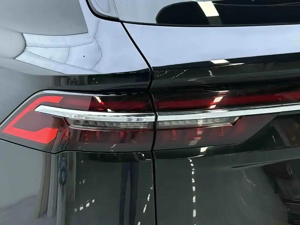 Geely Xingyue L 2024 2.0TD DCT EVO 2WD Long Wind Edition — миниатюра 8