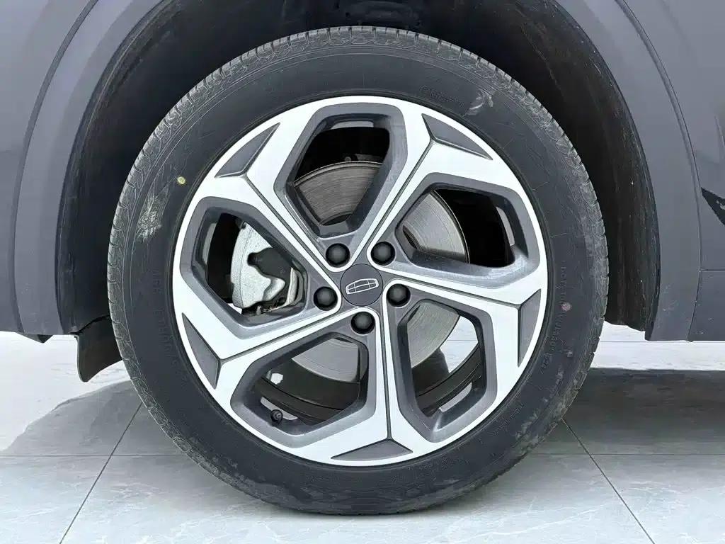 Geely Xingyue L 2024 2.0TD DCT EVO 2WD Long Wind Edition — миниатюра 9