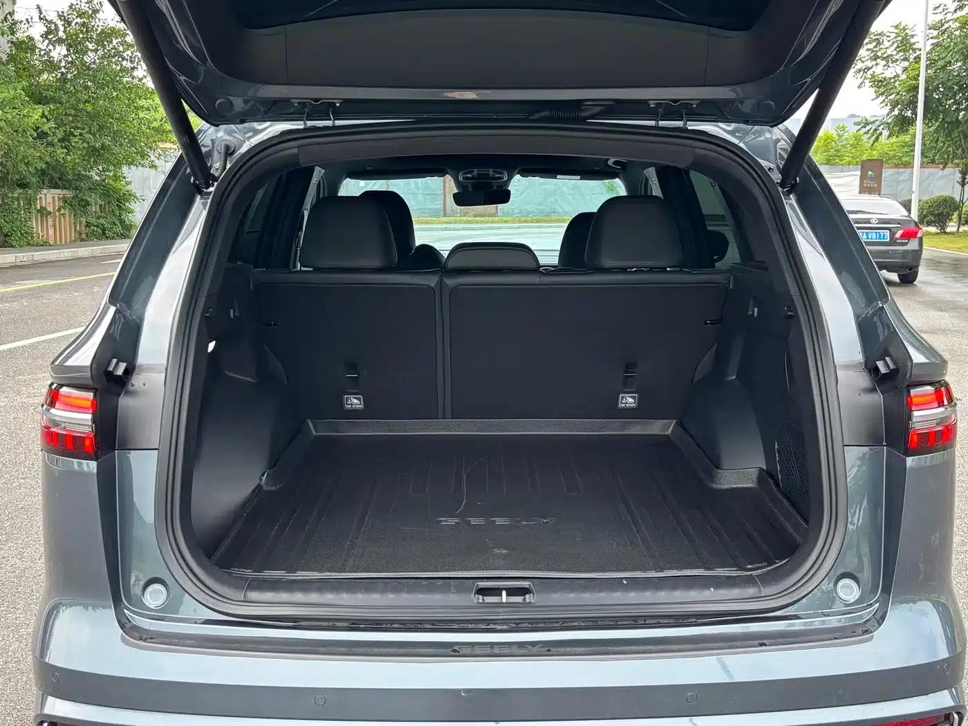 Geely Xingyue L 2024 2.0TD High-Power Automatic Two-Wheel Drive Sky Edition — миниатюра 18