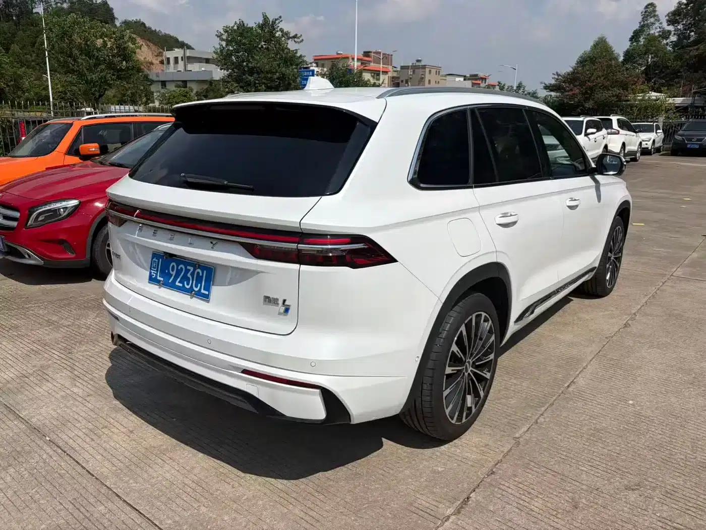 Geely Xingyue L 2024 Hybrid 1.5T Tiangong Edition — миниатюра 8