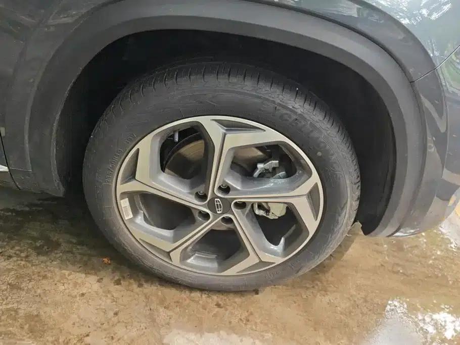 Geely Xingyue L 2024 2.0TD DCT EVO 2WD Long Wind Edition — миниатюра 6