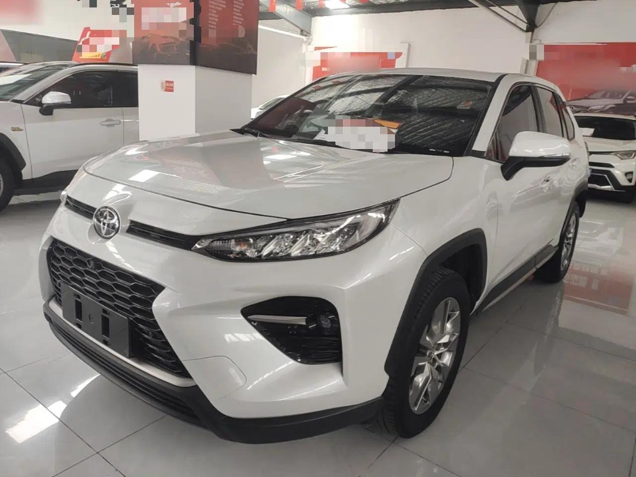 Toyota Wildlander 2022 2.0L CVT Two-Wheel Drive Luxury PLUS Edition — миниатюра 1
