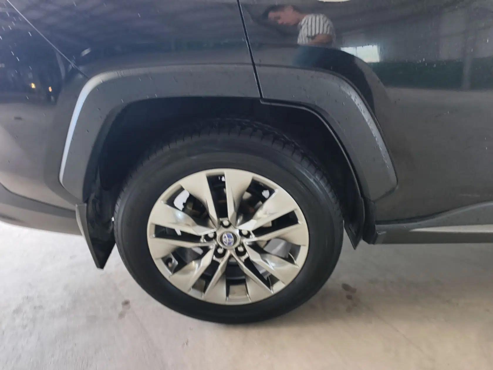 Toyota Wildlander 2023 2.0L CVT Two-Wheel Drive Leading Edition — миниатюра 16