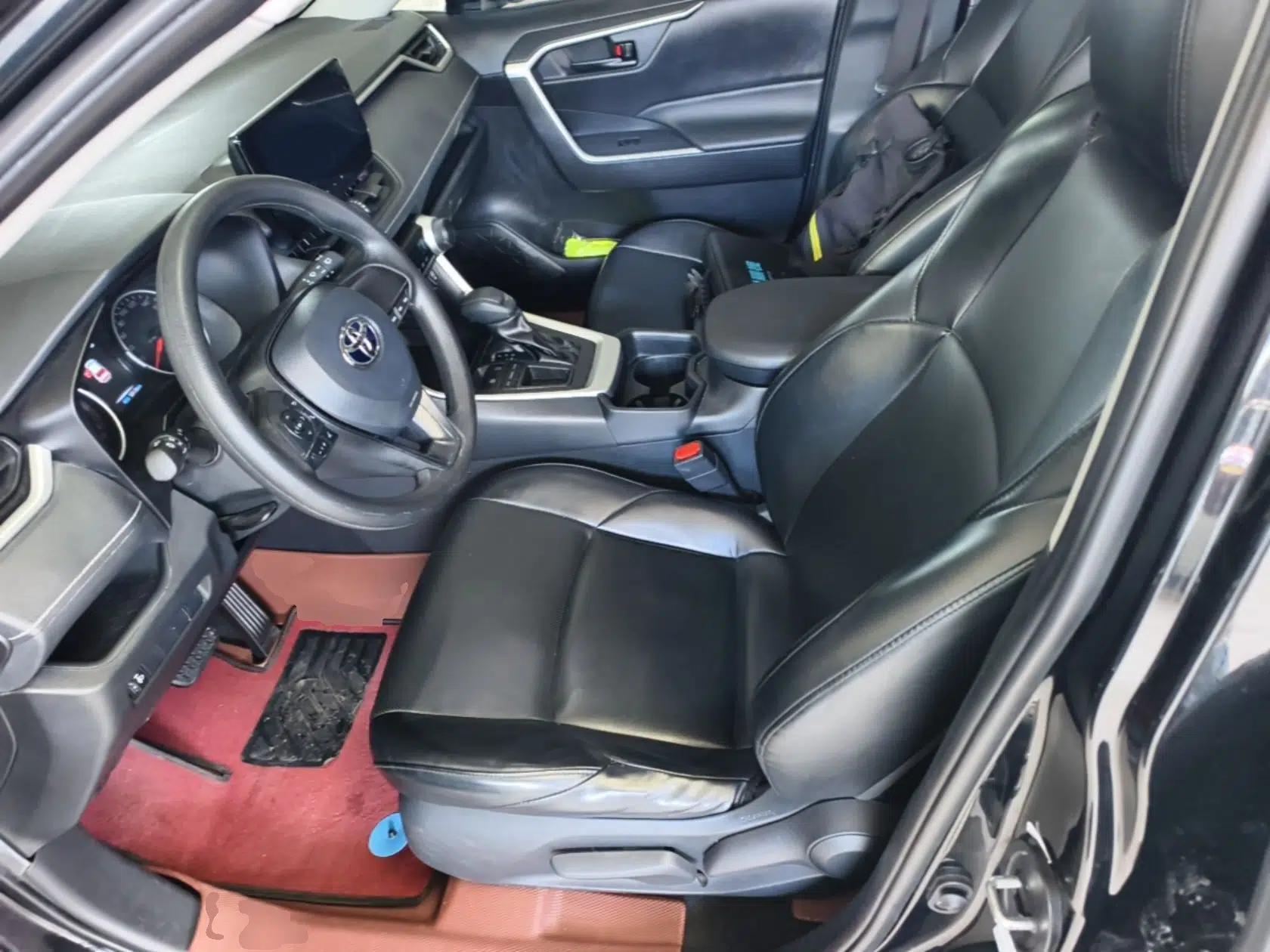 Toyota Wildlander 2023 2.0L CVT Two-Wheel Drive Leading Edition — миниатюра 22