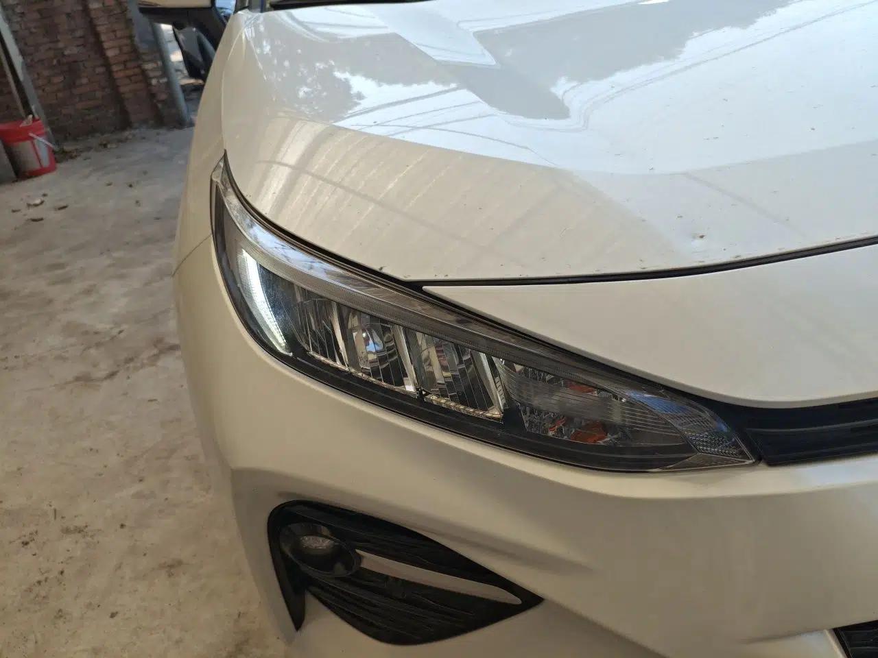 Toyota Wildlander 2021 Dual-Engine 2.5L E-CVT Two-Wheel Drive Luxury Edition — миниатюра 7