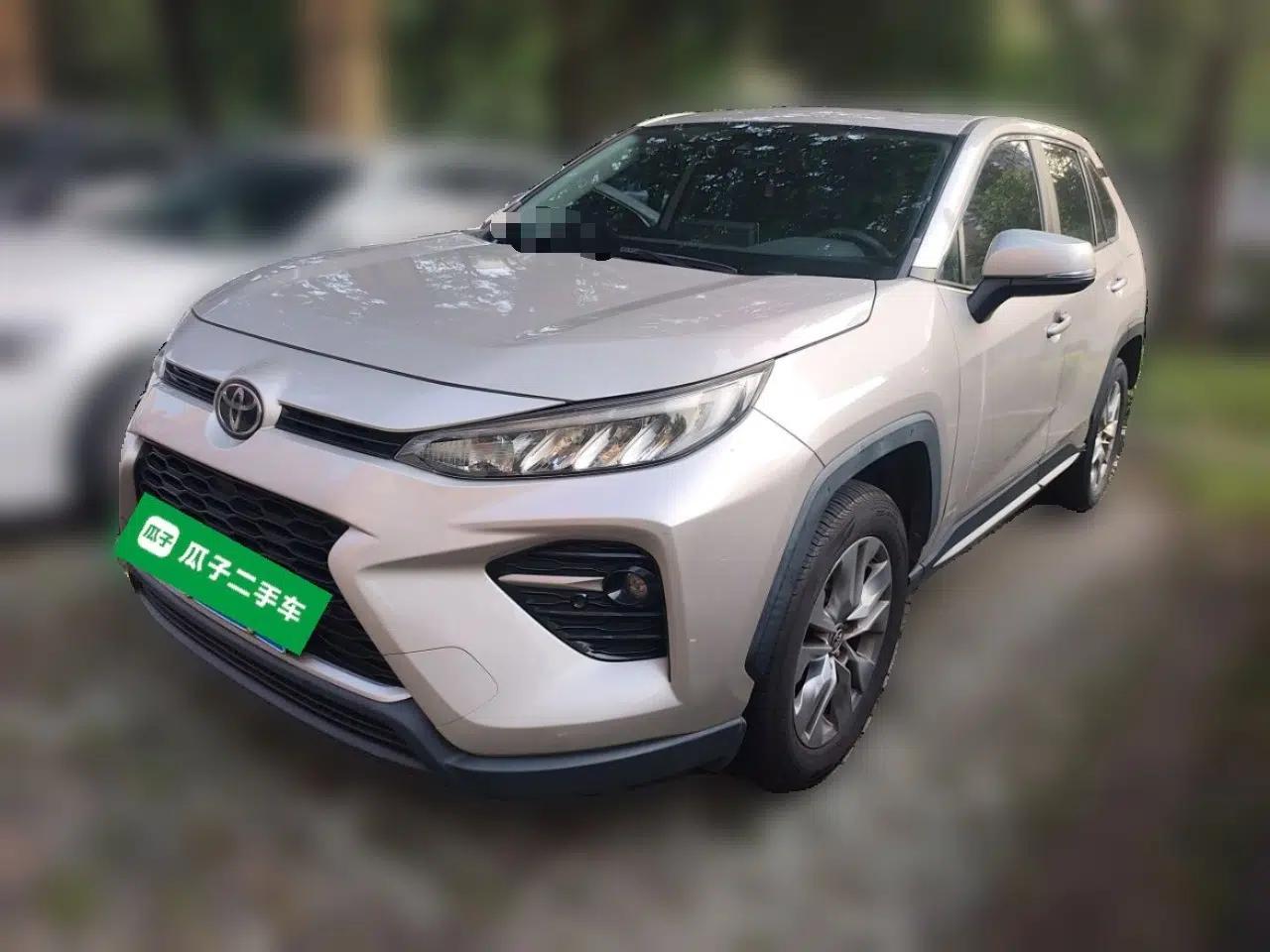 Toyota Wildlander 2020 2.0L CVT Two-Wheel Drive Luxury Edition — миниатюра 1