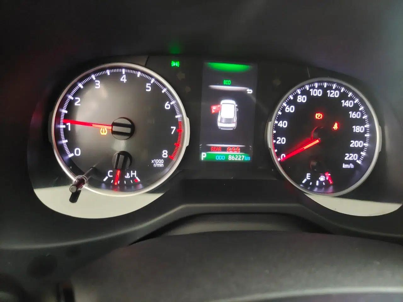 Toyota Wildlander 2020 2.0L CVT 4x4 Luxury Edition — миниатюра 12