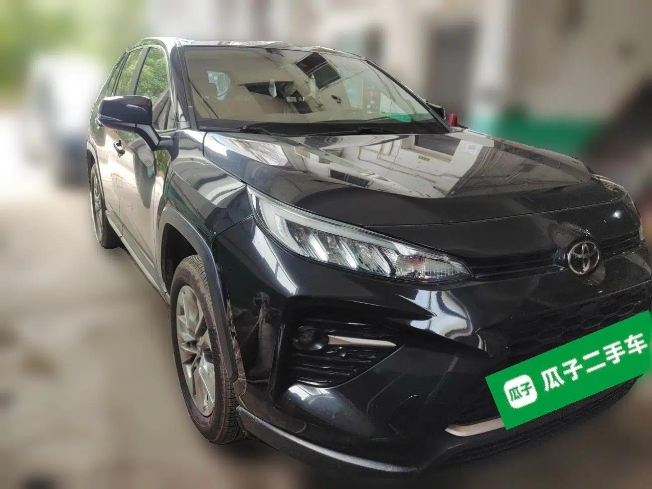 Toyota Wildlander 2020 2.0L CVT 4x4 Luxury Edition — миниатюра 3