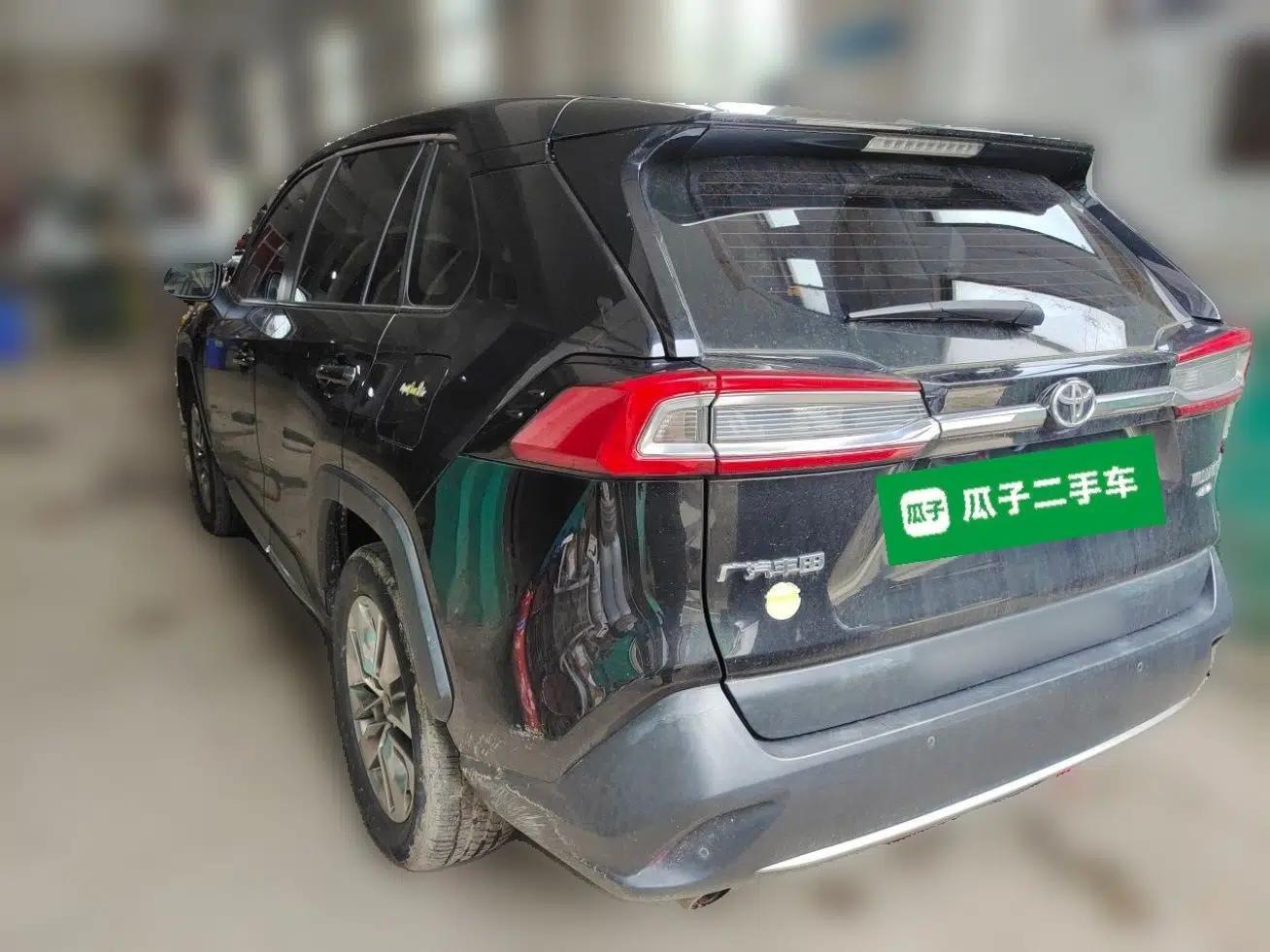 Toyota Wildlander 2020 2.0L CVT 4x4 Luxury Edition — миниатюра 4