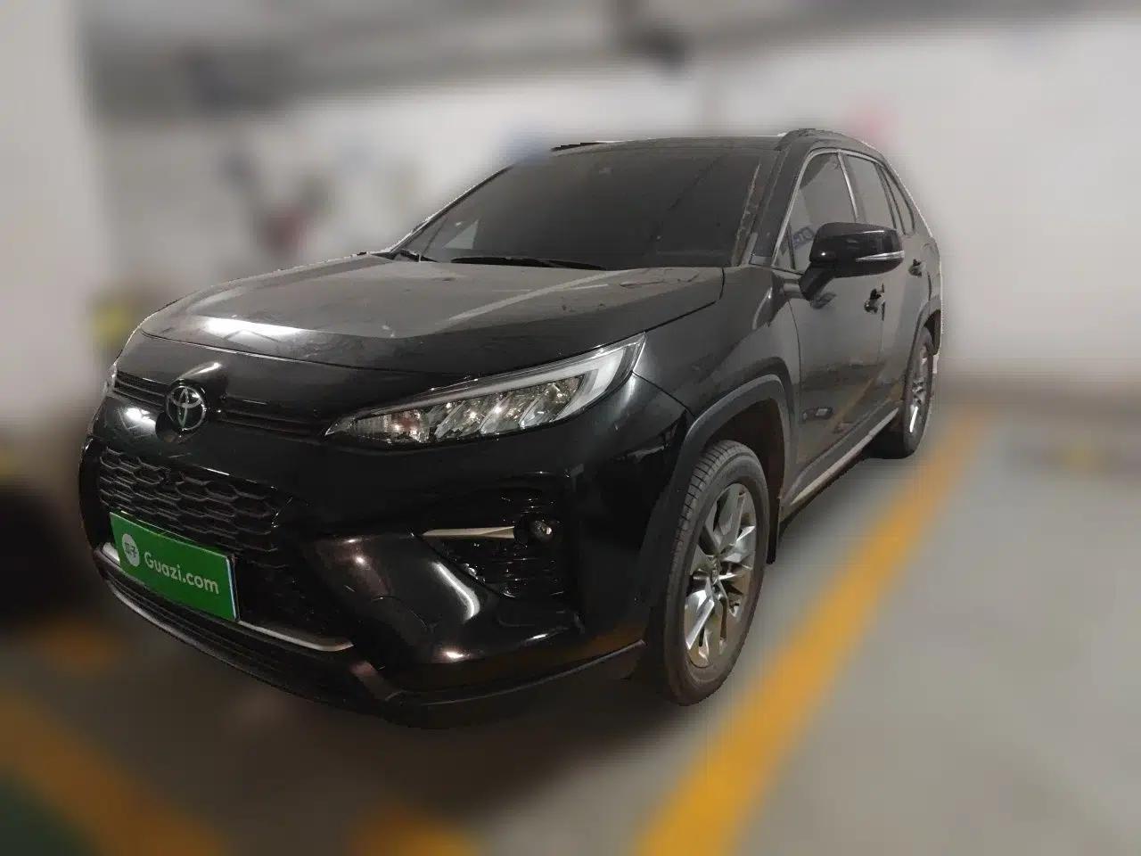 Toyota Wildlander 2022 2.0L CVT Two-Wheel Drive Luxury PLUS Edition — миниатюра 1