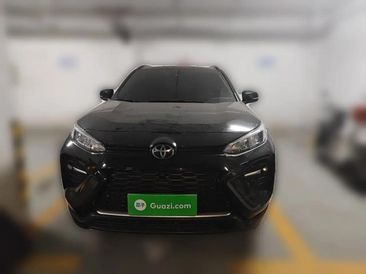 Toyota Wildlander 2022 2.0L CVT Two-Wheel Drive Luxury PLUS Edition — миниатюра 2