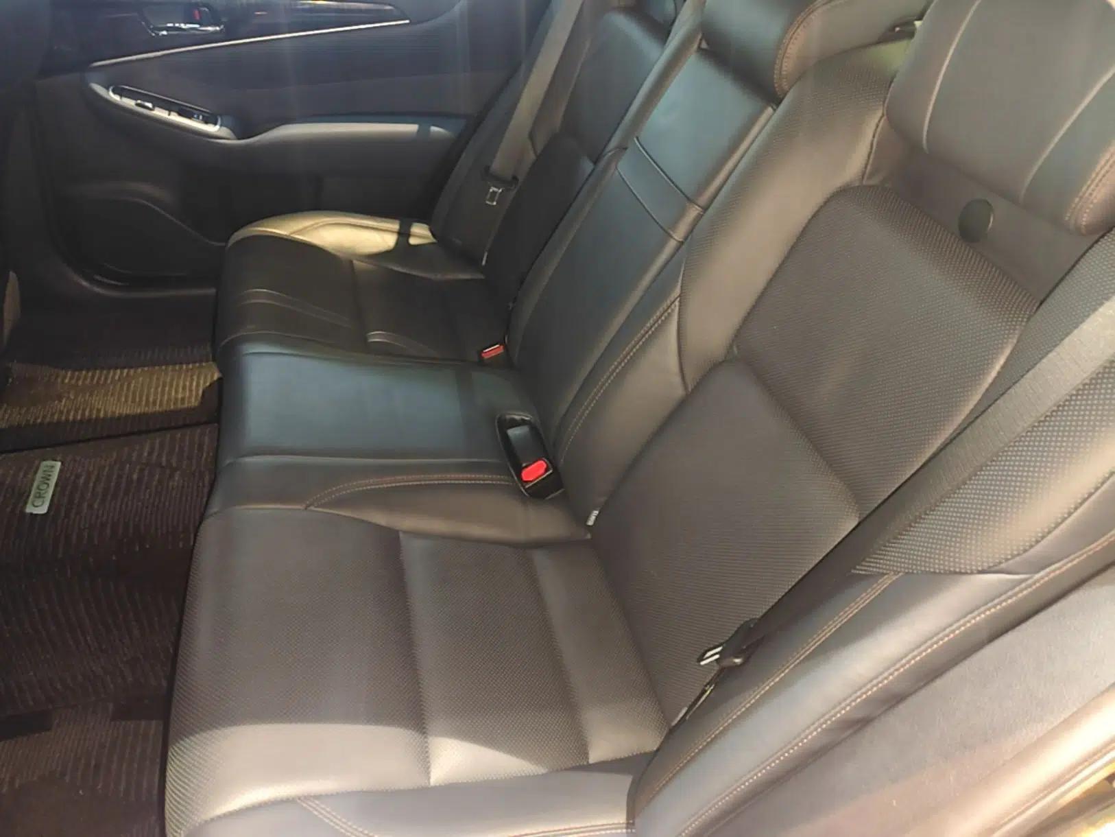 Toyota Crown 2015 2.0T Fashion Edition — миниатюра 28