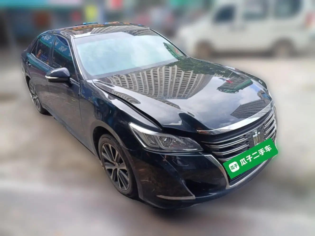 Toyota Crown 2018 2.0T Fashion Edition — миниатюра 3