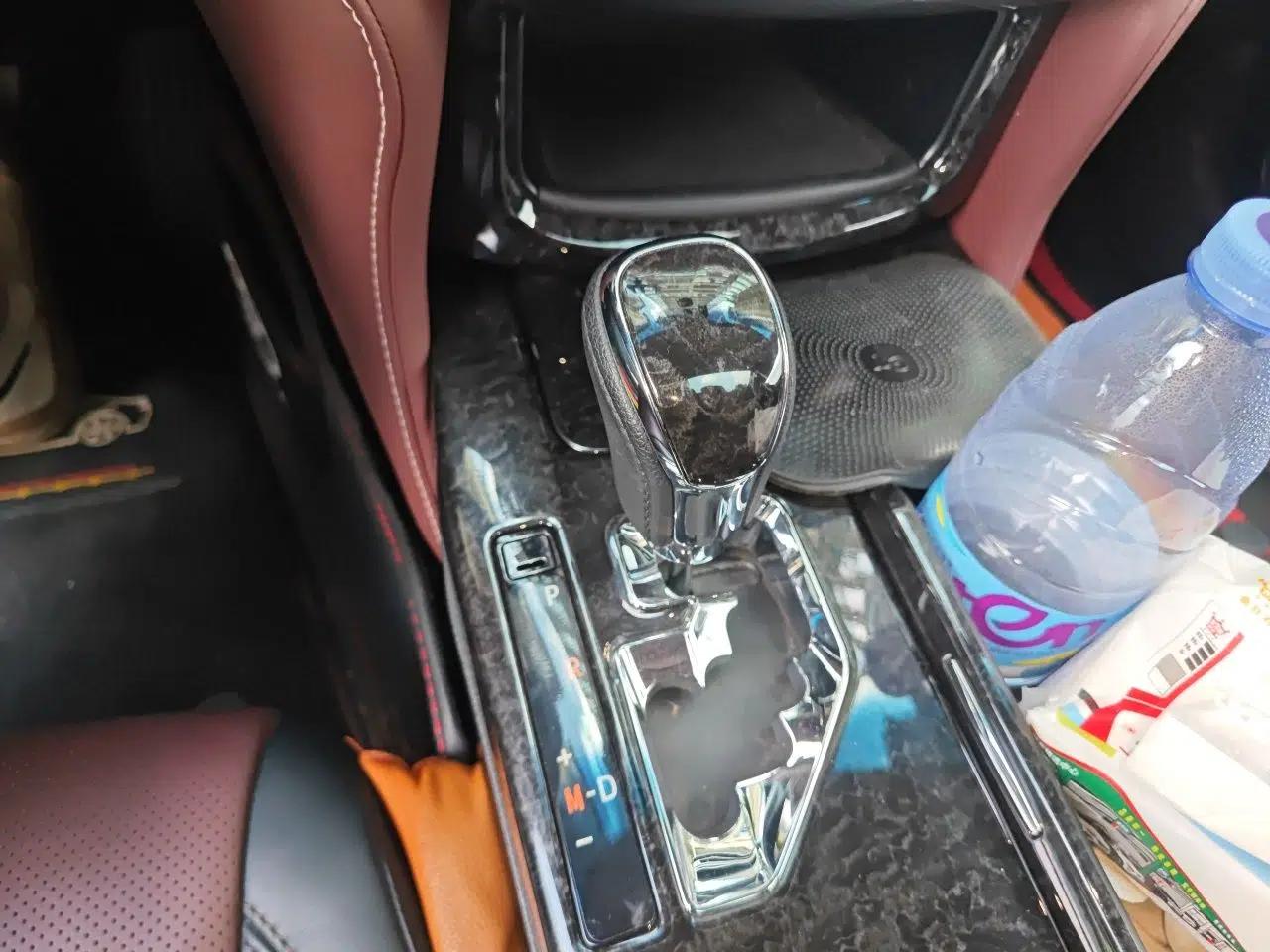 Toyota Crown 2018 2.0T Sport Edition — миниатюра 14