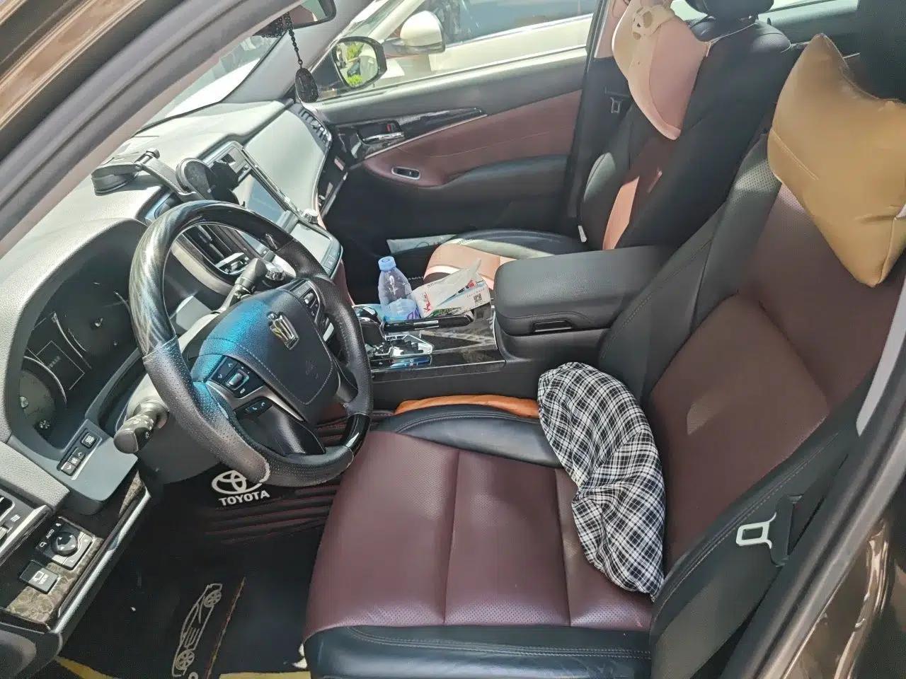 Toyota Crown 2018 2.0T Sport Edition — миниатюра 15