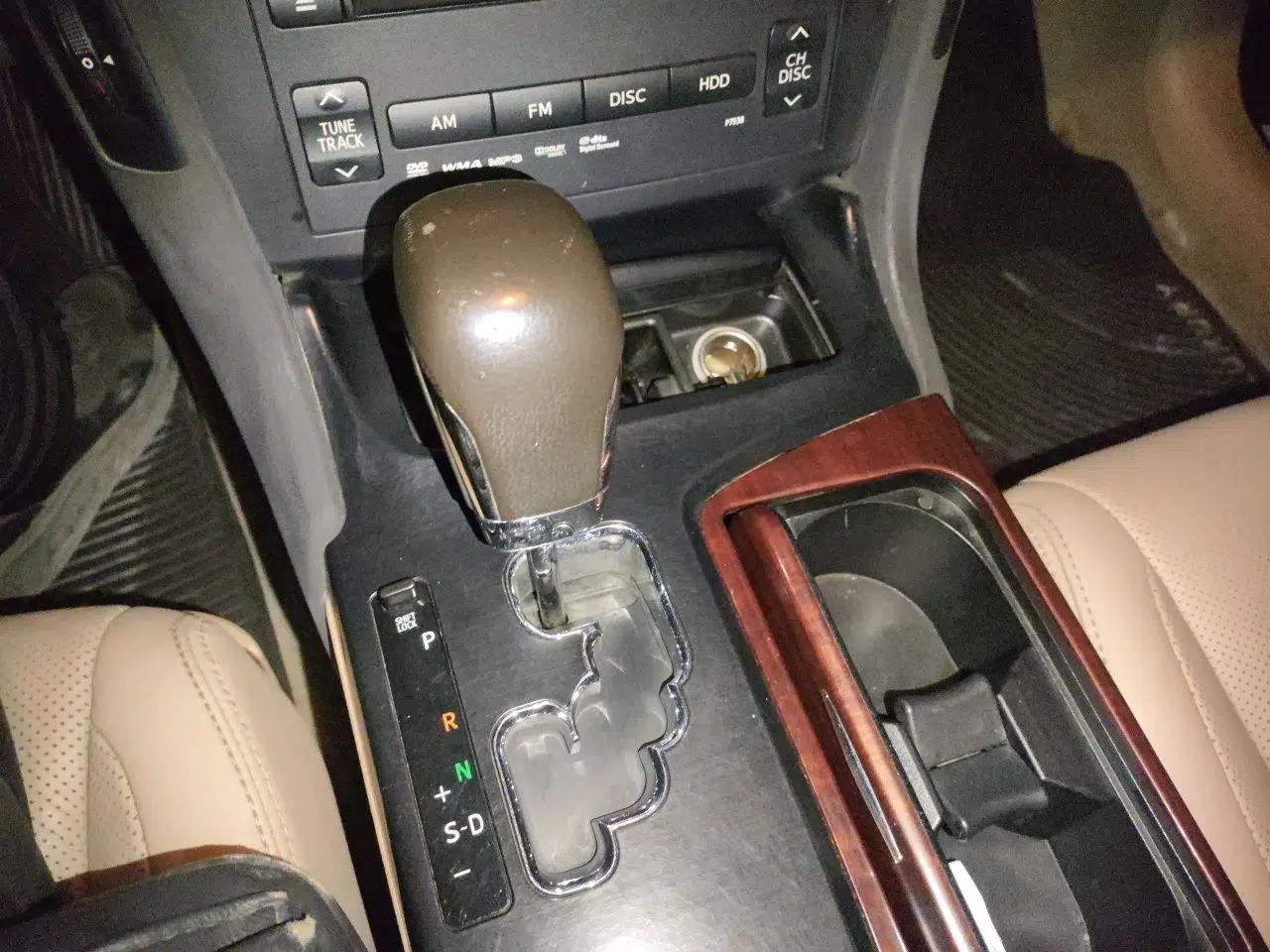 Toyota Crown 2010 2.5L Royal Leather Sunroof Edition — миниатюра 14