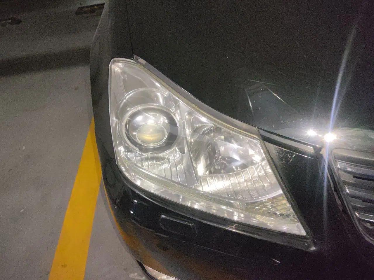 Toyota Crown 2010 2.5L Royal Leather Sunroof Edition — миниатюра 7