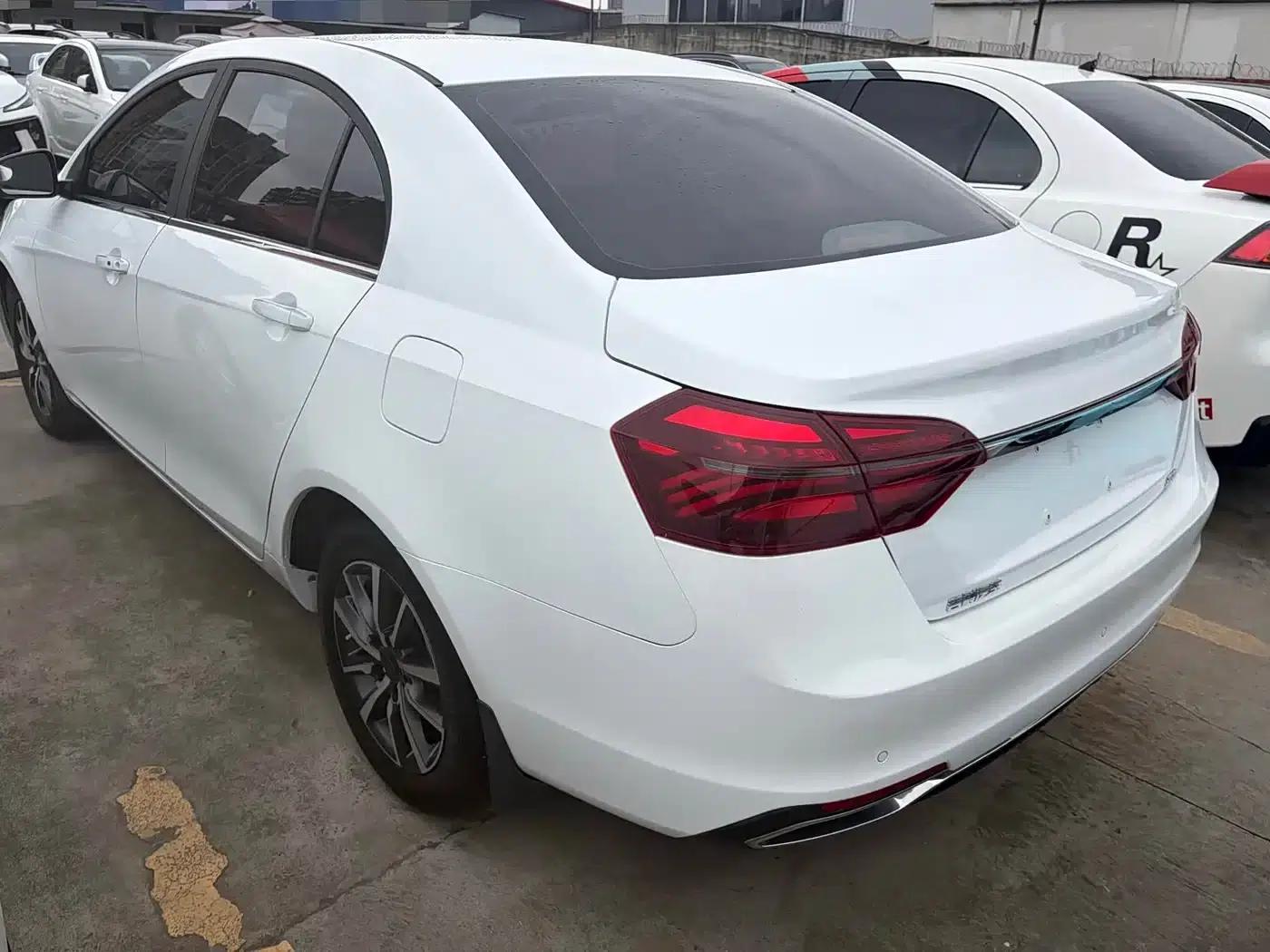 Geely Emgrand 2019 Leading Edition 1.5L CVT Asian Games Edition (National VI Emission Standard) — миниатюра 4