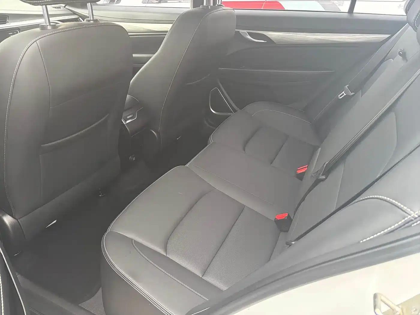 Geely Emgrand 2019 Leading Edition 1.5L CVT Asian Games Edition (National VI Emission Standard) — миниатюра 9