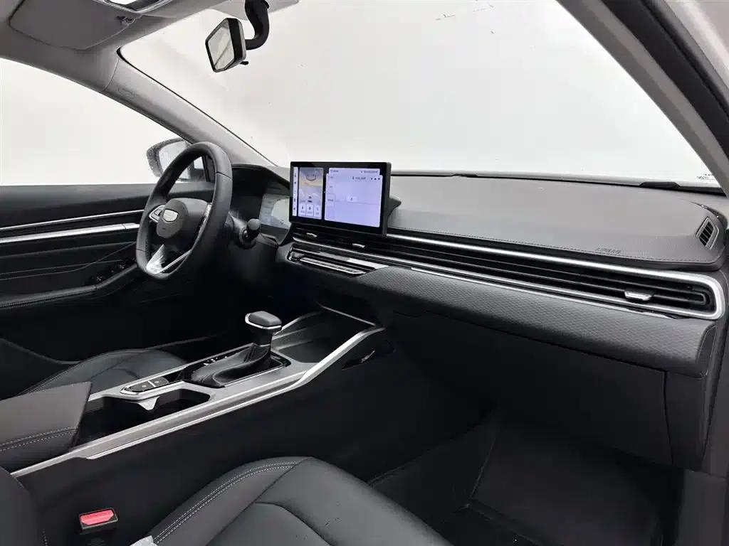 Geely Emgrand 2026 4 Millionth Anniversary Edition 1.5L CVT Flying Model — миниатюра 12