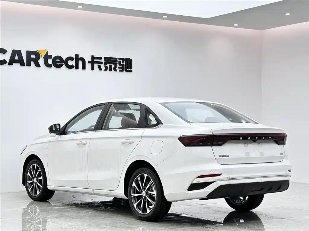 Geely Emgrand 2026 4 Millionth Anniversary Edition 1.5L CVT Flying Model — миниатюра 6