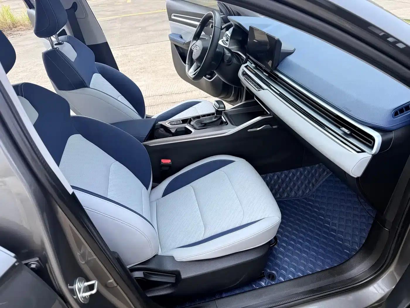 Geely Emgrand 2022 4th Generation 1.5L CVT Flagship Edition — миниатюра 12