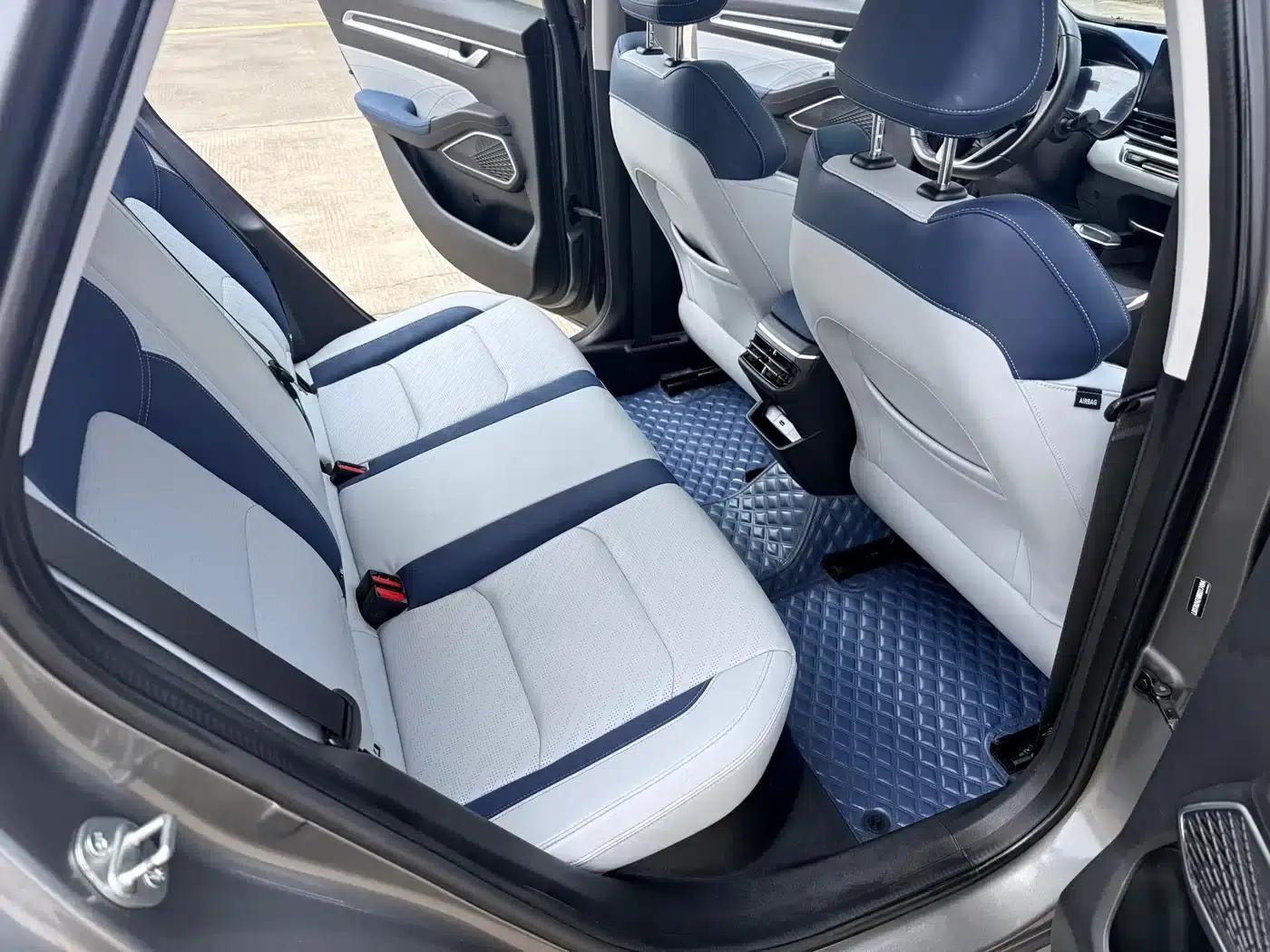 Geely Emgrand 2022 4th Generation 1.5L CVT Flagship Edition — миниатюра 14