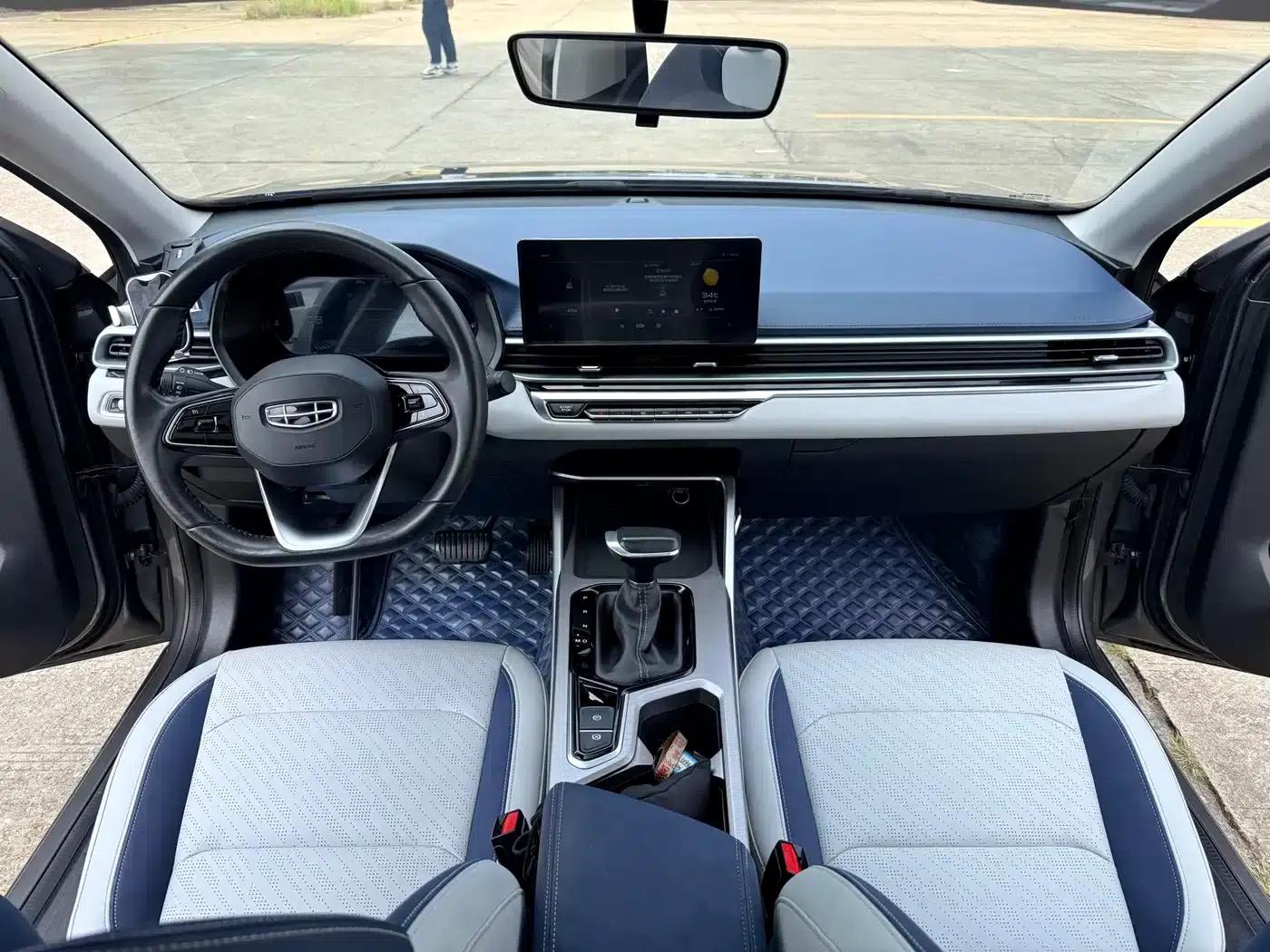 Geely Emgrand 2022 4th Generation 1.5L CVT Flagship Edition — миниатюра 15