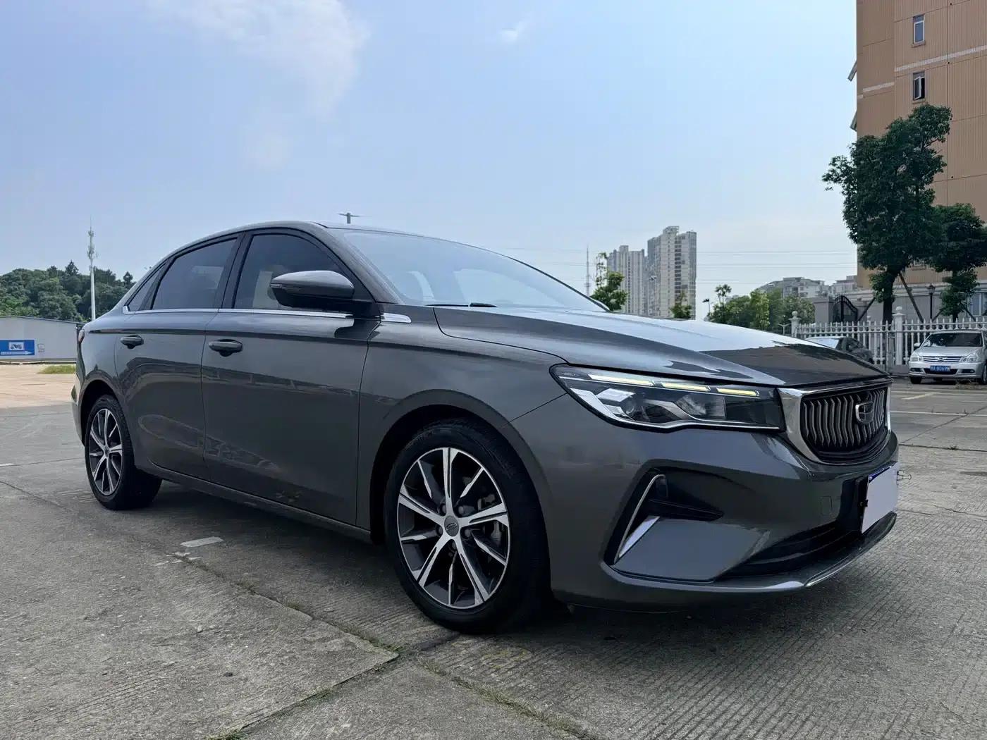Geely Emgrand 2022 4th Generation 1.5L CVT Flagship Edition — миниатюра 3